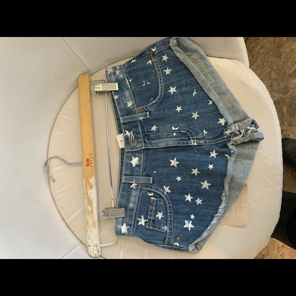 Booty short